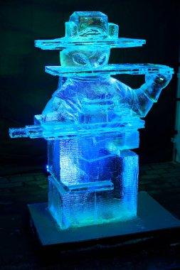 Şubat ayında Letonya 'nın Jelgava kentinde düzenlenen 27. Uluslararası Buz Heykeli Festivali' nde buzdan heykeller fotoğraflandı. İnsanlar fotoğraflanmaz.