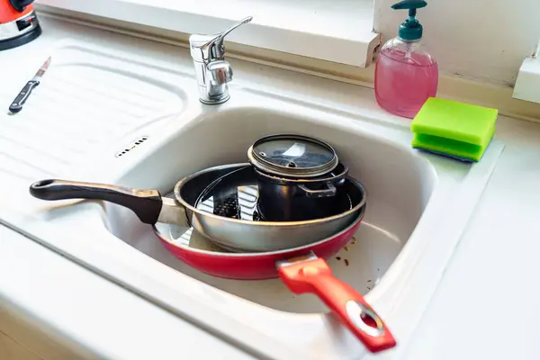 Pile Dirty Unwashed Dishes Frying Pan Plates Saucepan Stacked Kitchen — Stock Photo, Image