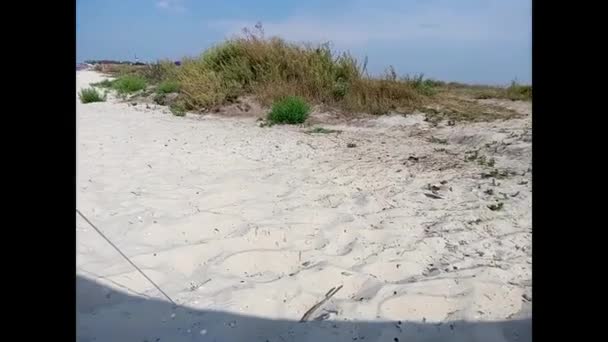Fotografia Amatorska Niestabilnymi Ruchami Życie Namiocie Plaży Pobliżu Morza Para — Wideo stockowe