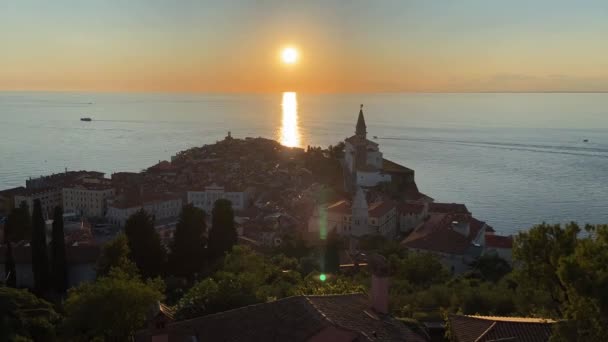Piran Eslovénia 2022 Vista Panorâmica Dos Telhados Vermelhos Centro Histórico — Vídeo de Stock
