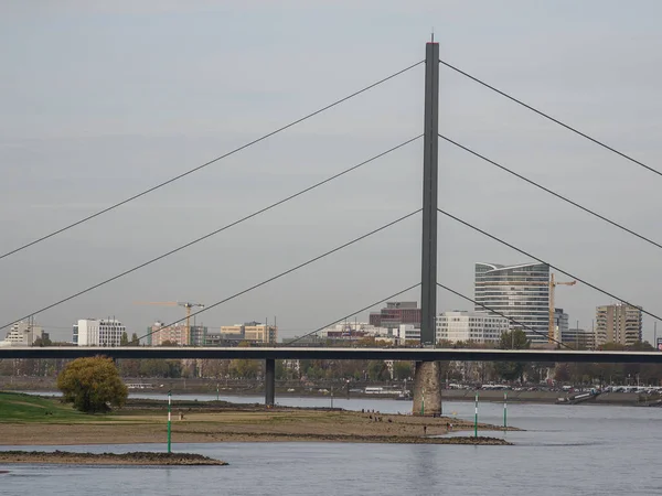 Die Stadt Düsseldorf Rhein Deutschland — Stockfoto