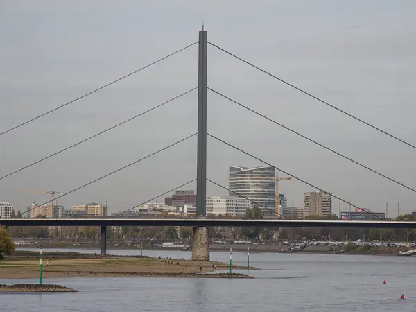 Die Stadt Düsseldorf Rhein Deutschland — Stockfoto