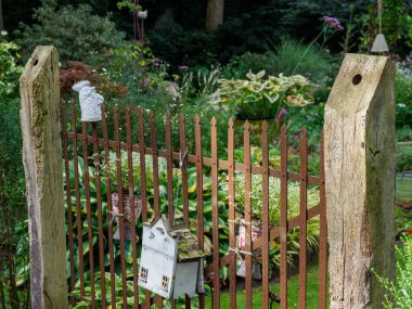 Bir Alman bahçesinde yaz mevsimi