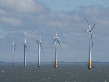 the thames river near london