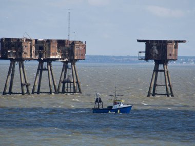 the thames river near london