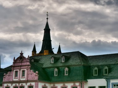 Almanya 'daki Moselle nehrinin Trier kenti.