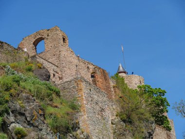 Saarburg 'da küçük bir şehir, Almanya' da saar nehrinde.