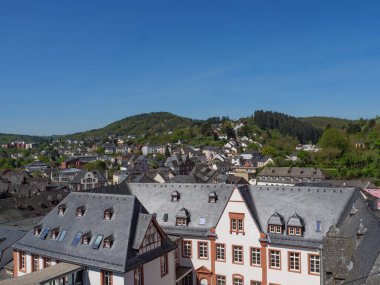 Saarburg 'da küçük bir şehir, Almanya' da saar nehrinde.