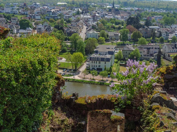 Невеличке Місто Саарбург Біля Річки Саар Переносному Вигляді — стокове фото