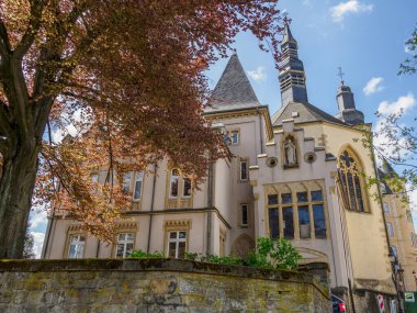 İlkbahar zamanı Lüksemburg şehri