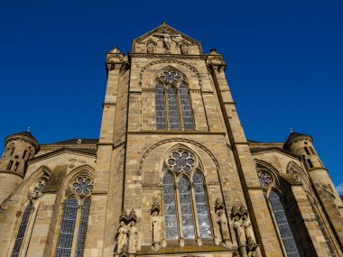 İlkbahar zamanı Lüksemburg şehri