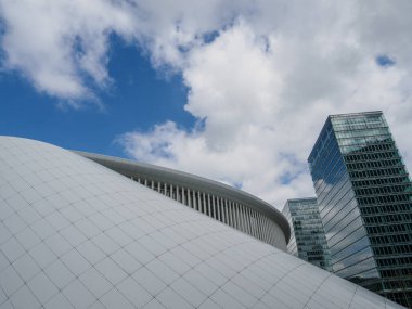 İlkbahar zamanı Lüksemburg şehri