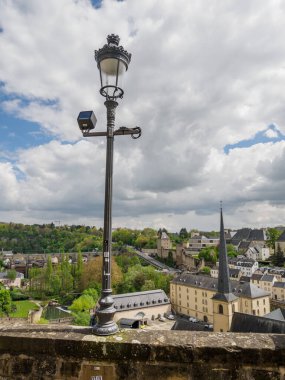 İlkbahar zamanı Lüksemburg şehri