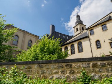 İlkbahar zamanı Lüksemburg şehri