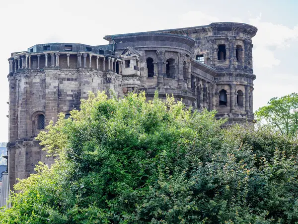 İlkbahar zamanı Lüksemburg şehri