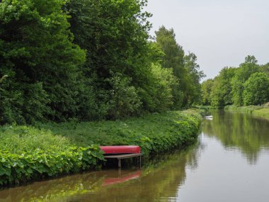 Yazın başında Ochtrup yakınlarındaki Alman Muensterland 'inde.