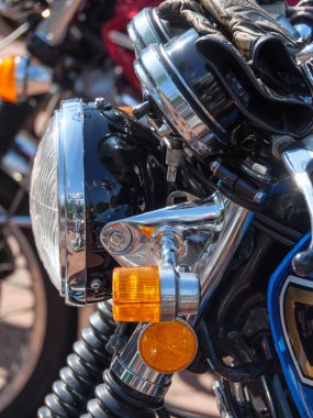 Eski motosikletlerin birçok ayrıntısı