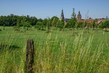 Alman Muensterland 'indeki Raesfeld köyü.