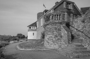 Yaz mevsimi Ren Nehri 'nde