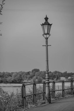 Yaz mevsimi Ren Nehri 'nde