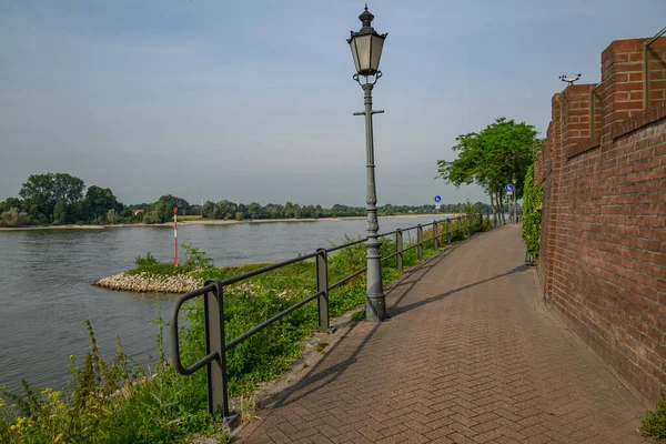 Staden Rees Vid Floden Rhine — Stockfoto