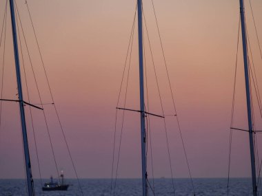 De Haan 'da yaz akşamı Kuzey Denizi' nde Belçika 'da