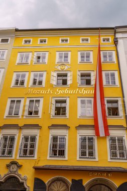 Szkammergut 'ta Gosau yakınlarındaki Avustralya Alplerinde yaz zamanı.