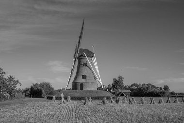 Hollanda 'da yel değirmeni