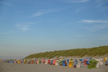 Almanya 'daki Langeoog Adası plajı.