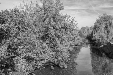 Ramsdorf köyü ve Westphalia 'daki aa nehri.