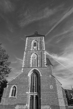 Ramsdorf köyü ve Westphalia 'daki aa nehri.