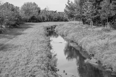 Ramsdorf köyü ve Westphalia 'daki aa nehri.