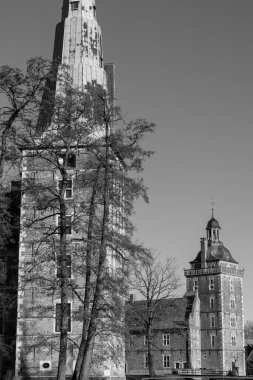 Alman Muensterland 'indeki Raesfeld Şatosu
