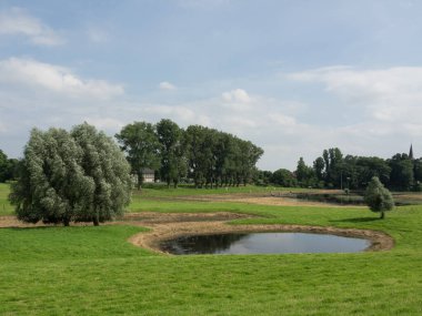 Ren nehrinde bislich 'te