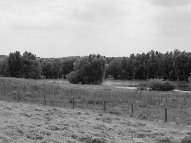 Ren Nehri 'ndeki hendek.