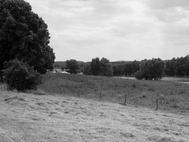 Ren Nehri 'ndeki hendek.