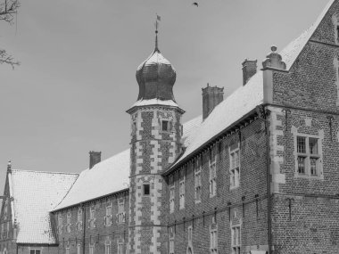 Raesfeld Kalesi 'nde kış mevsimi