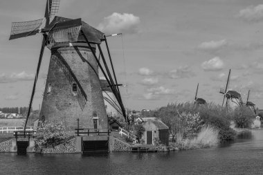 Rotterdam yakınlarındaki nehterlands fabrikaları