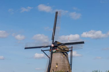 Hollanda 'daki Kinderdijk değirmenleri
