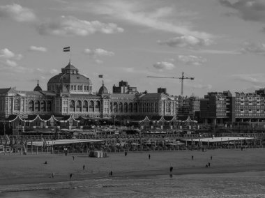 Scheveningen Hollanda 'nın kuzey denizinde