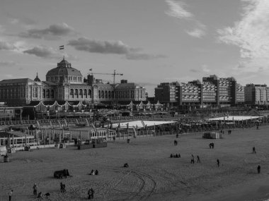 Scheveningen Hollanda 'nın kuzey denizinde