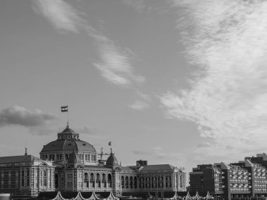Scheveningen Hollanda 'nın kuzey denizinde