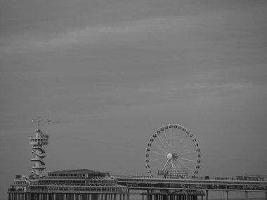 Scheveningen Hollanda 'nın kuzey denizinde