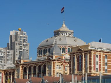 Scheveningen Hollanda 'nın kuzey denizinde