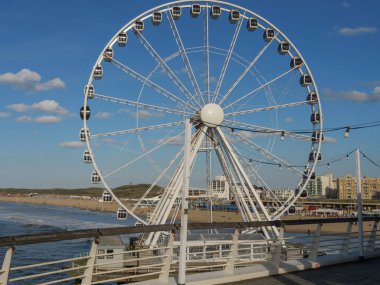 Scheveningen Hollanda 'nın kuzey denizinde