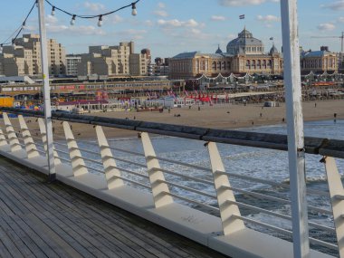 Scheveningen Hollanda 'nın kuzey denizinde