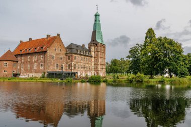 Alman Muensterland 'indeki Raesfeld şehri.
