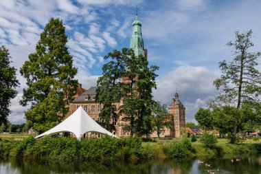 Alman Muensterland 'indeki Raesfeld şehri.