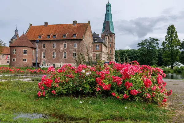 Alman Muensterland 'indeki Raesfeld şehri.