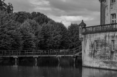 Gemen köyü ve eski şatosu.